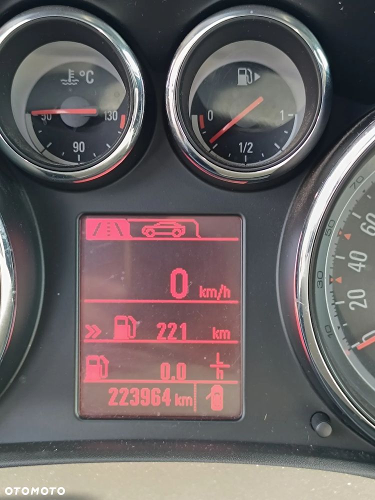 Opel Astra - 16