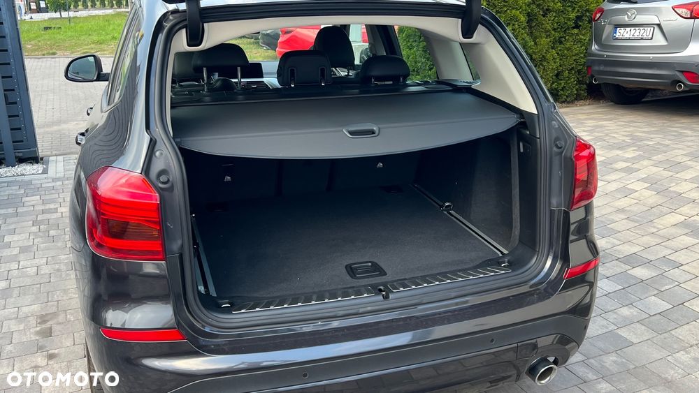 BMW X3 xDrive25d sport - 33