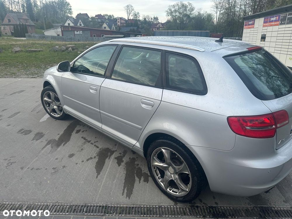 Audi A3 Sportback 1.8 TFSI Ambiente - 4