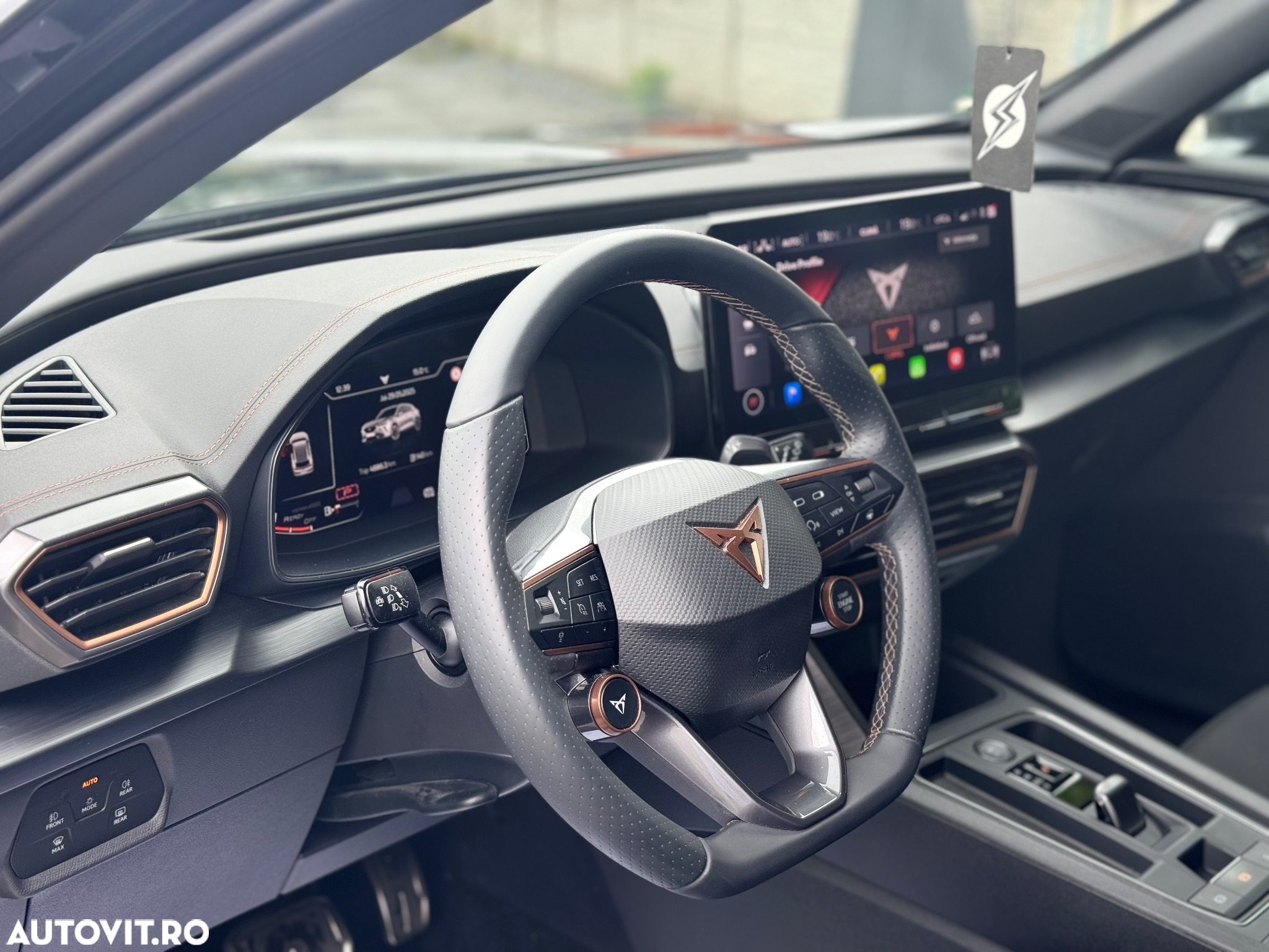 Cupra Formentor VZ 2.0 TSI 4DRIVE DSG - 29