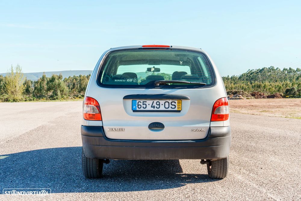 Renault Scénic 1.4 16V RTE - 5