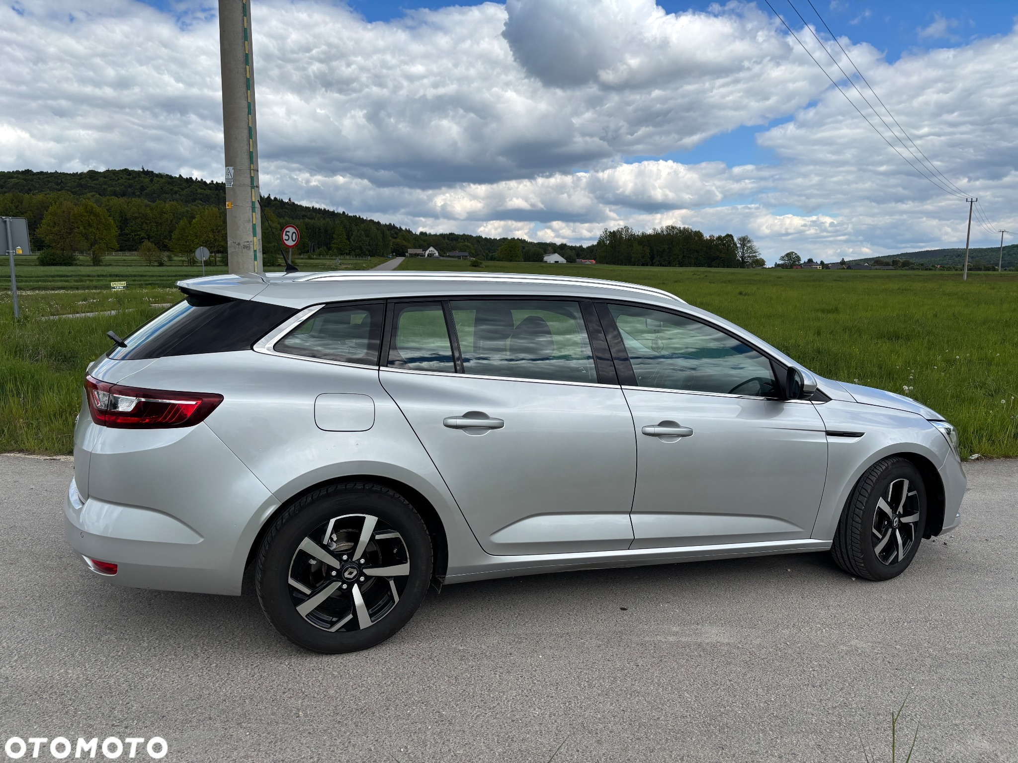 Renault Megane 1.5 Blue dCi Limited - 3