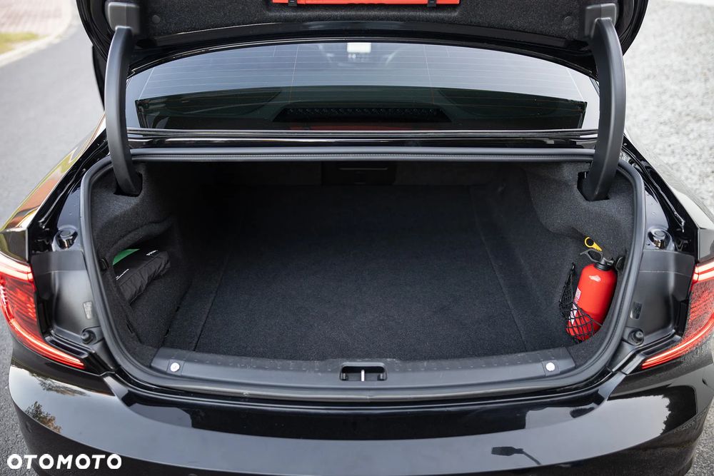 Volvo S90 D5 AWD Inscription - 37