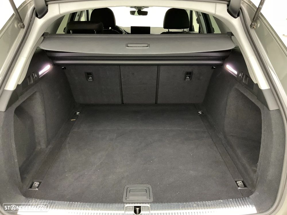 Audi A4 Avant 35 TDI S line S tronic - 17