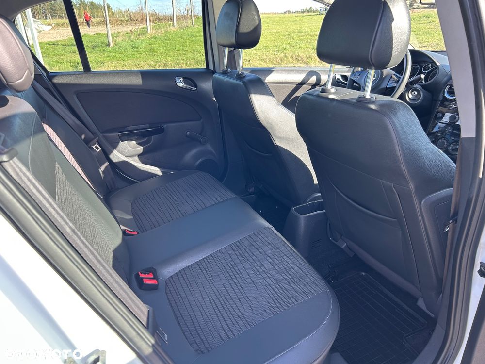 Opel Corsa 1.4 16V Energy - 18