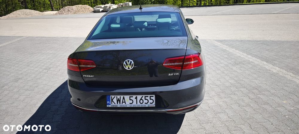 Volkswagen Passat 2.0 TDI SCR Highline - 5