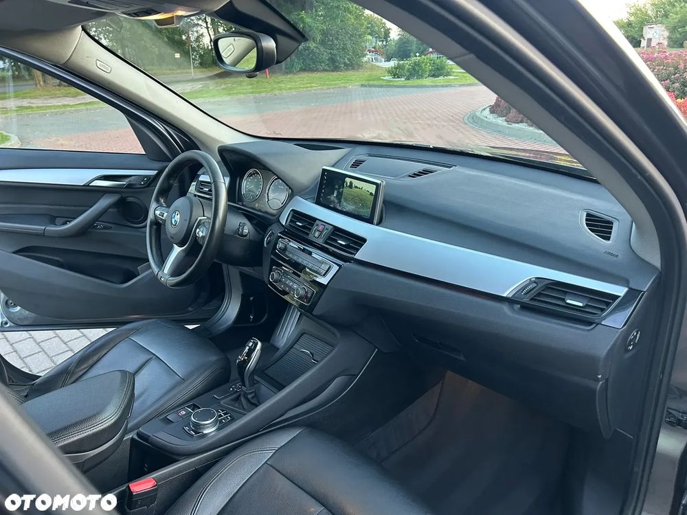 BMW X1 sDrive18i Sport Line - 13