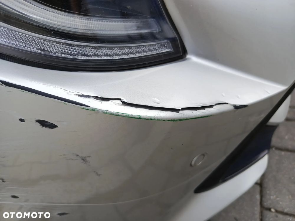 TOYOTA COROLLA E21 ZDERZAK PRZÓD PRZEDNI GOŁY 1J6 - 3