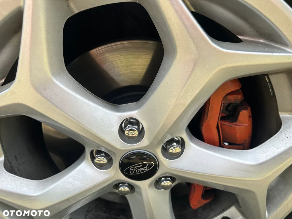 Ford Focus - 13