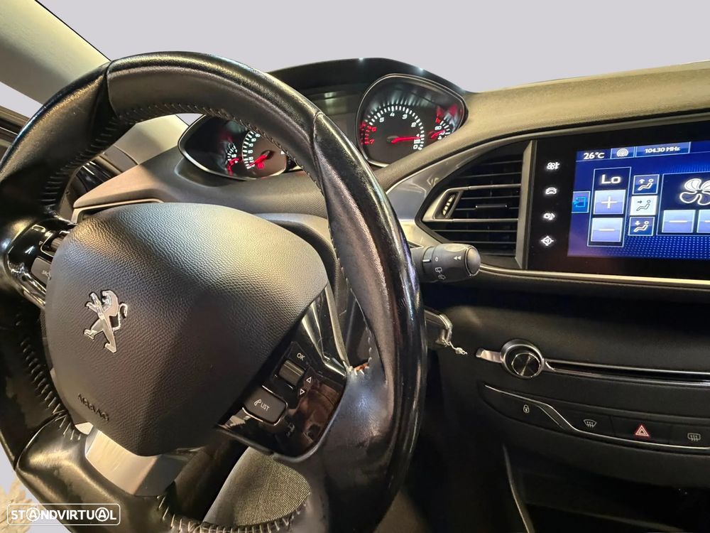 Peugeot 308 SW — fotografia 20