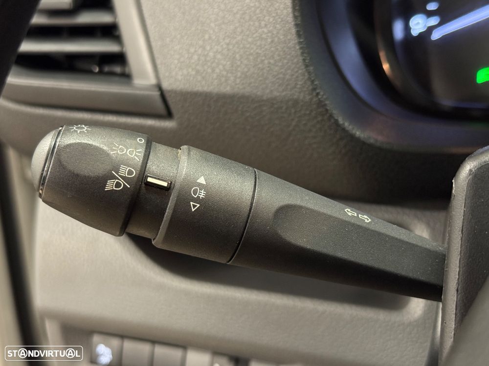 Opel VIVARO L3H1 / 3 LUGARES / NACIONAL / IVA DEDUTIVEL / GARANTIA - 7