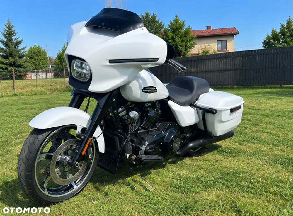 Harley-Davidson Touring Street Glide - 1