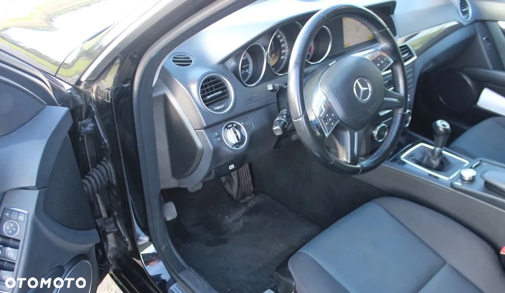 Mercedes-Benz Klasa C 200 CDI DPF BlueEFFICIENCY - 6