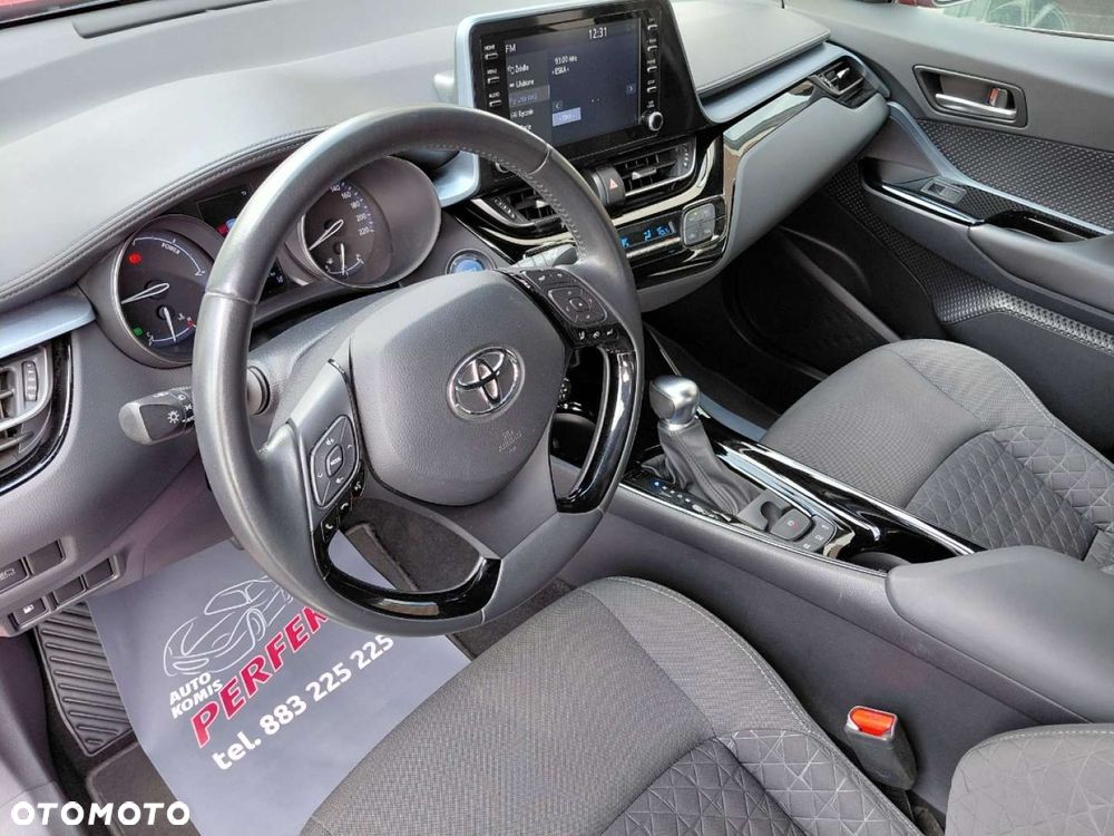Toyota C-HR - 12
