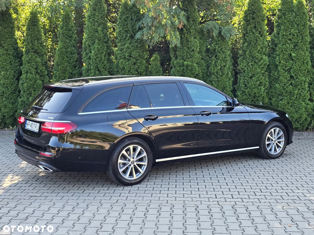 Mercedes-Benz Klasa E 200 9G-TRONIC - 4