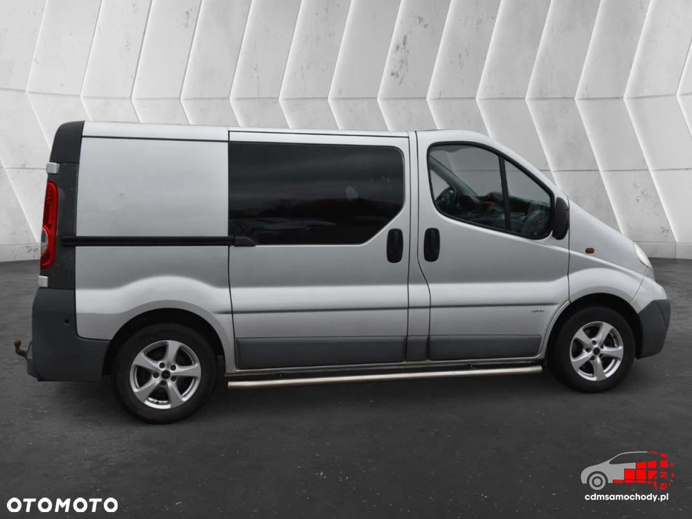 Opel Vivaro - 11