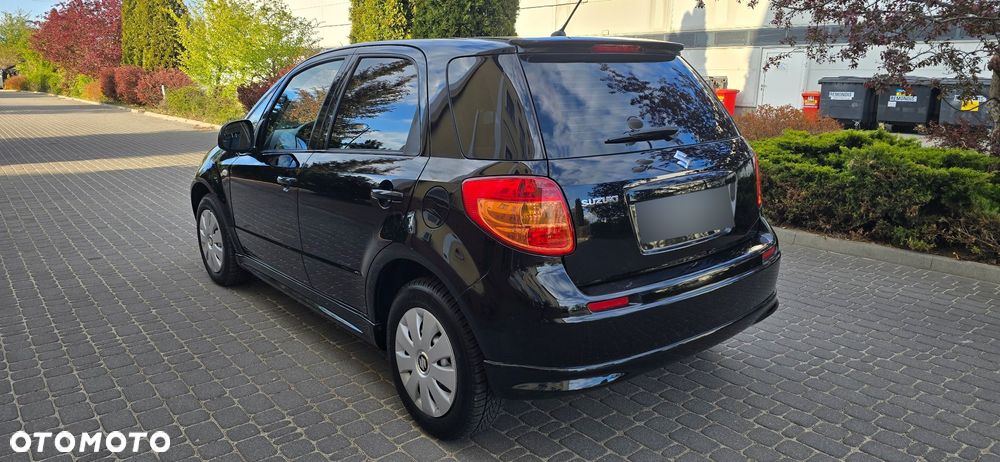 Suzuki SX4 1.6 Premium - 8