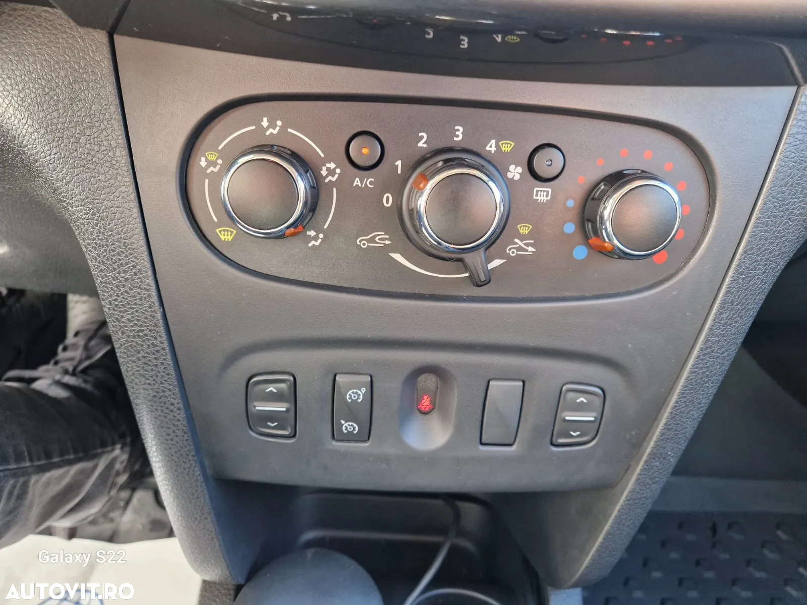 Dacia Logan MCV 1.2 Laureate - 14