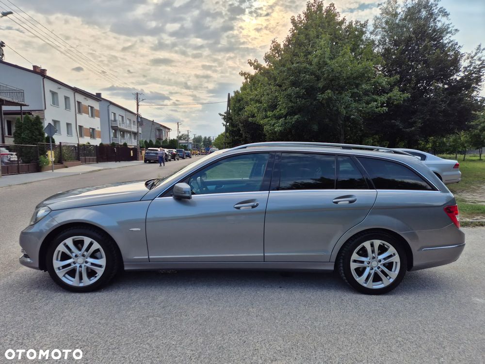 Mercedes-Benz Klasa C 180 T BlueEFFICIENCY Avantgarde - 26