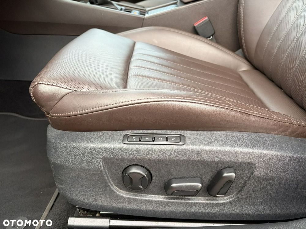 Skoda Superb 2.0 TDI 4x4 DSG L&K - 13