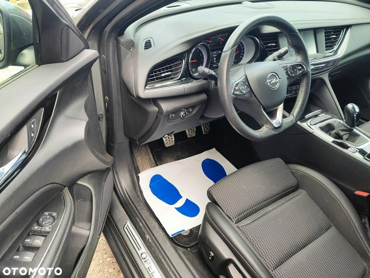 Opel Insignia - 13