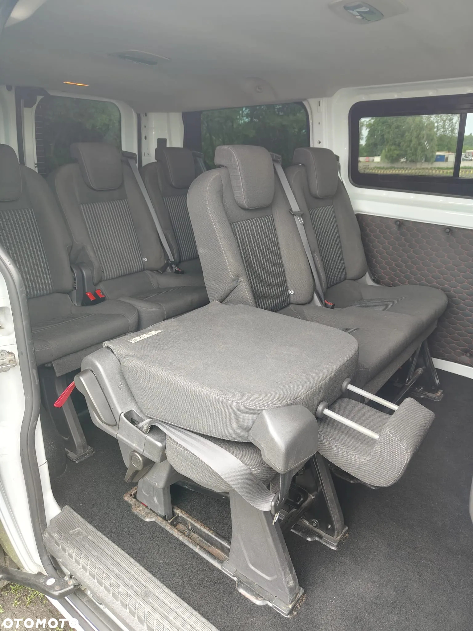 Ford Transit Custom - 11