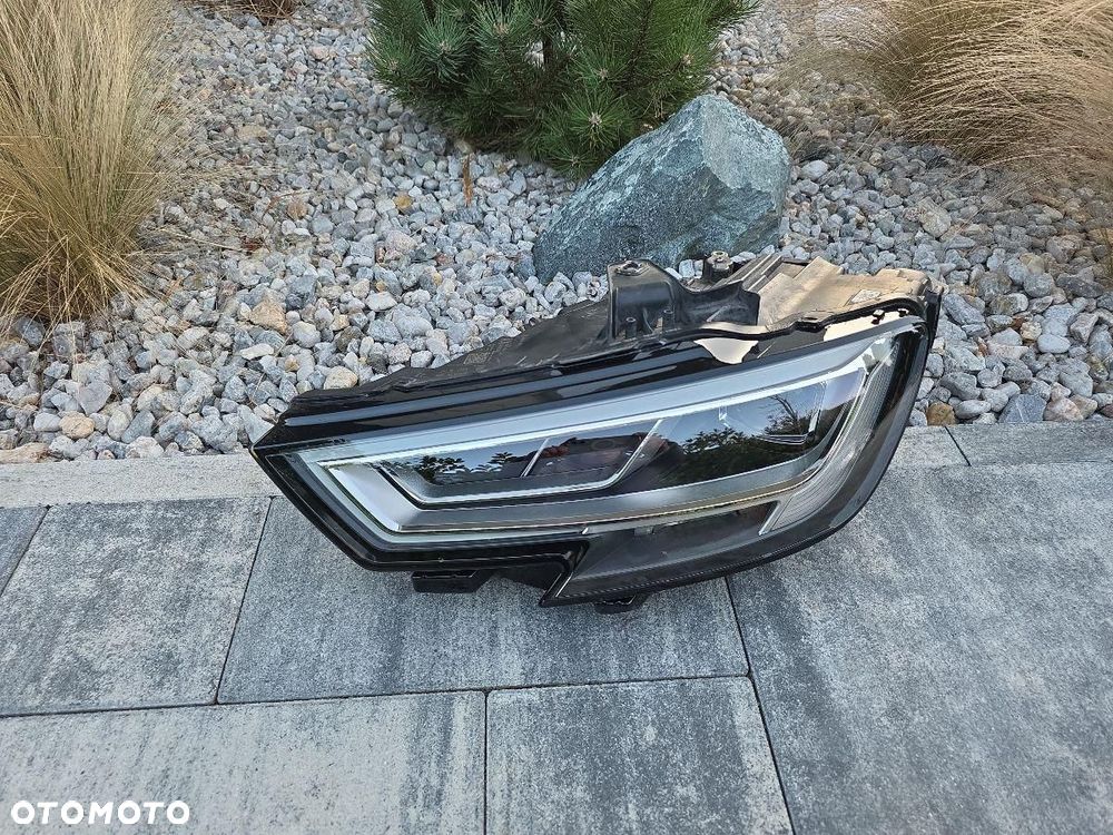 AUDI A3 S3 8V0 8V LIFT Lampa lewa przód Full Led Dynamic 8V0941033C 2019 - 2