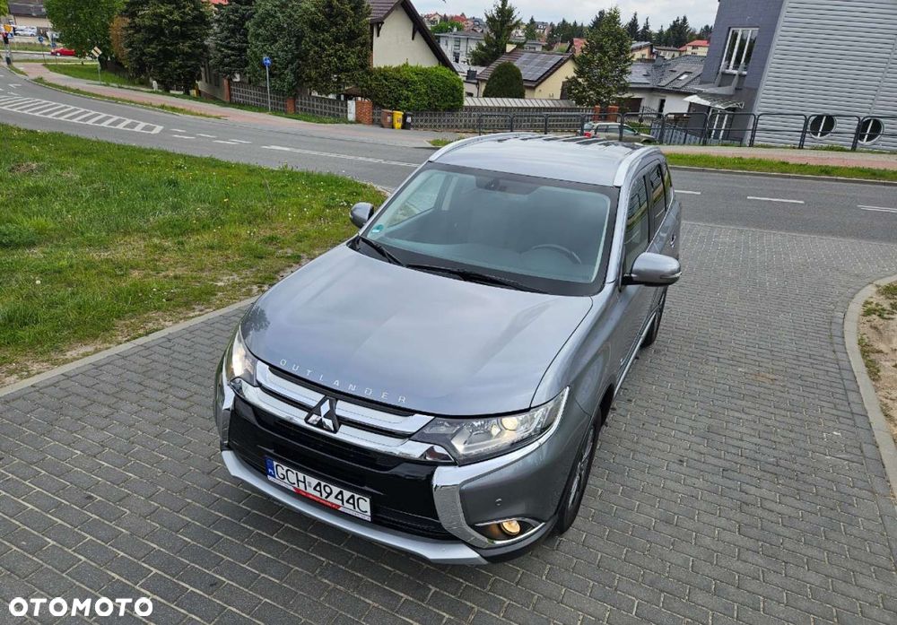 Mitsubishi Outlander - 30