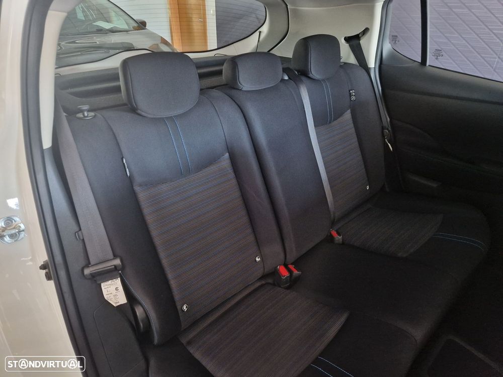 Nissan Leaf Acenta - 13