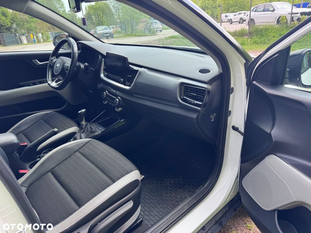 Kia Stonic 1.0 T-GDI MHEV L Business Line - 14