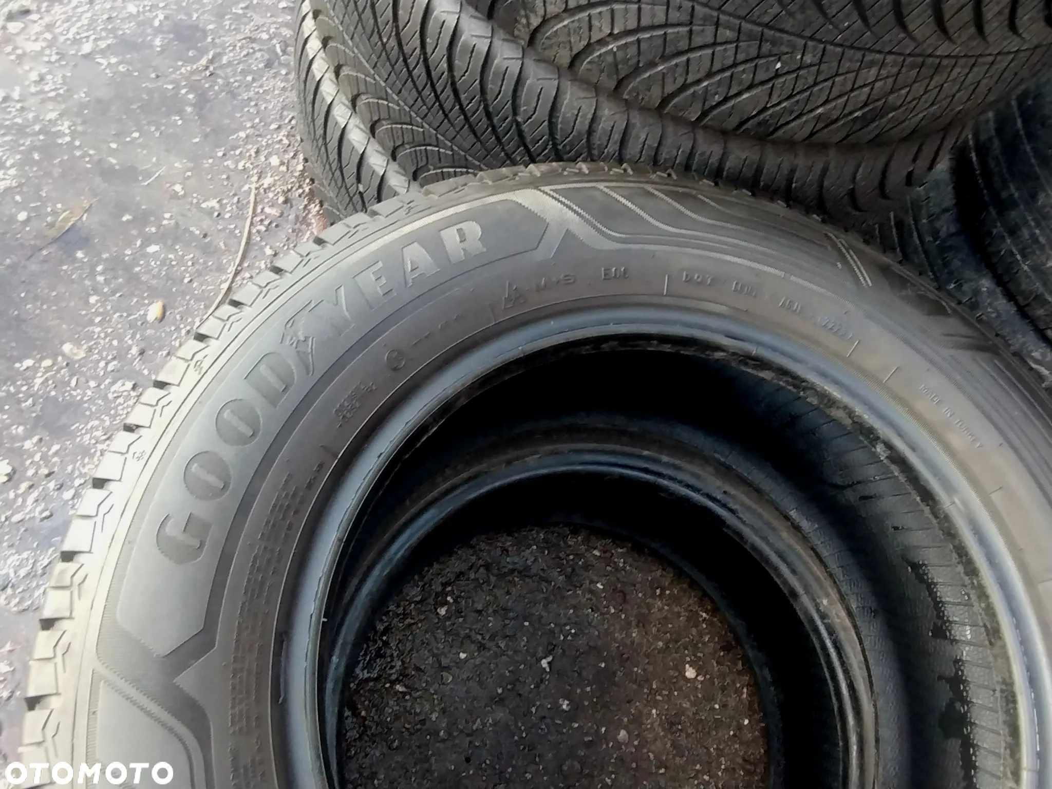 215/65R16C 109/107T Opony Całoroczne Wielosezonowe GOODYEAR Vector 4SEASONS CARGO 8,5mm Legnica ALU-RAD 23r. - 9