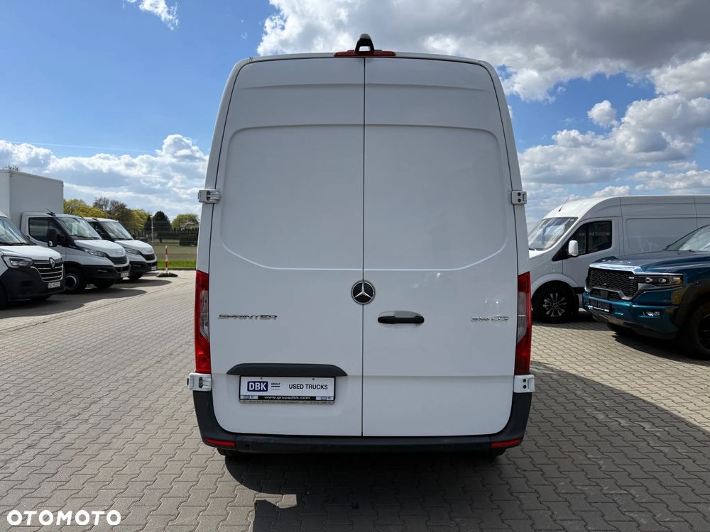 Mercedes-Benz SPRINTER - 6