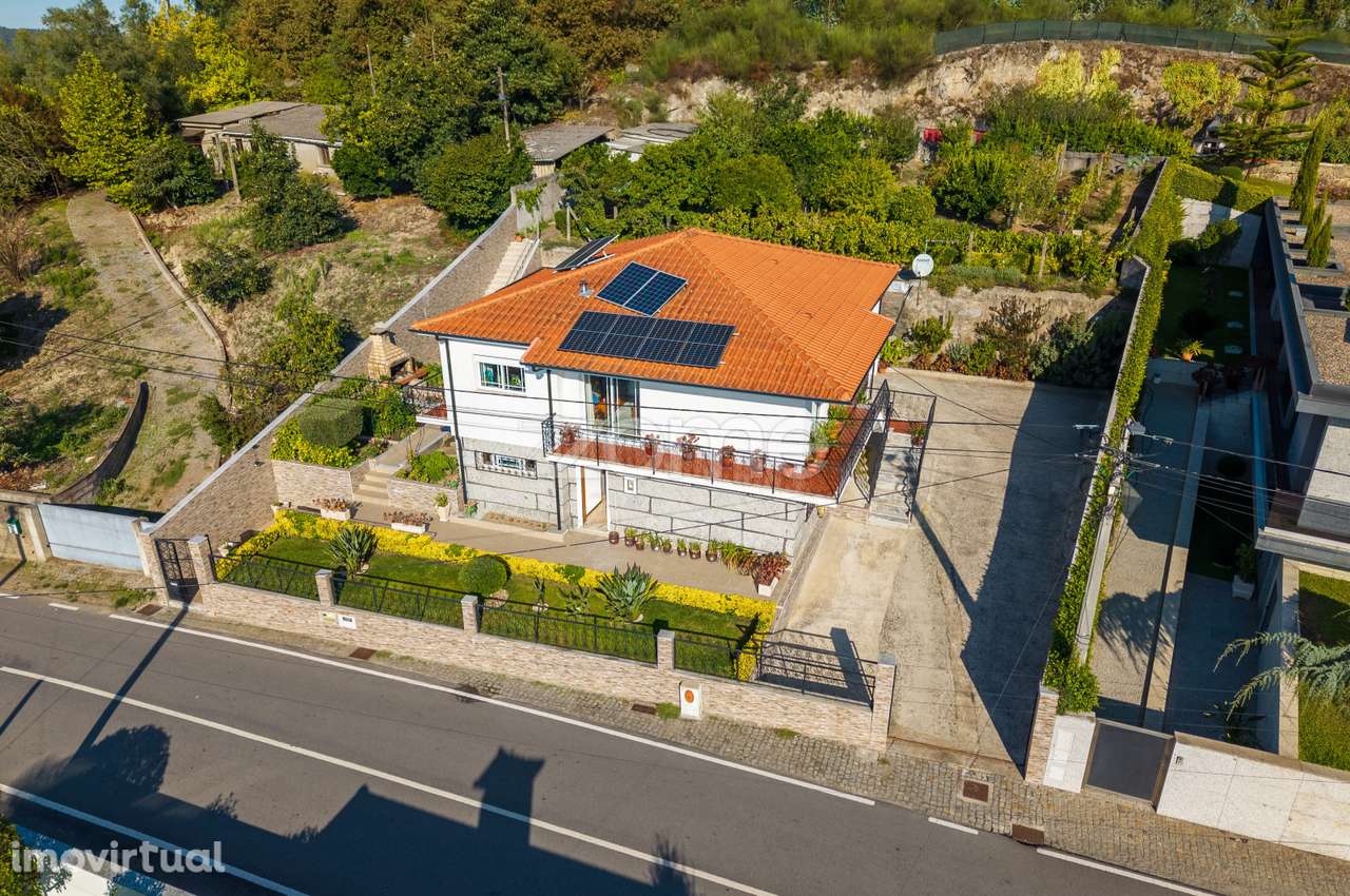 T3 Renovado + T2 Independente em Polvoreira, Guimarães - Grande imagem: 4/47