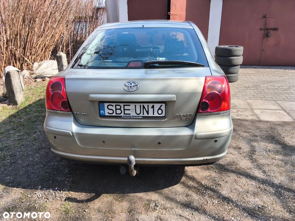 Toyota Avensis 2.0 VVT-i Prestige - 2