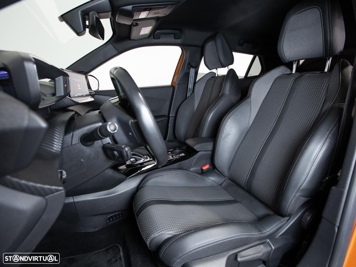 Peugeot e-2008 50 kWh GT - 8