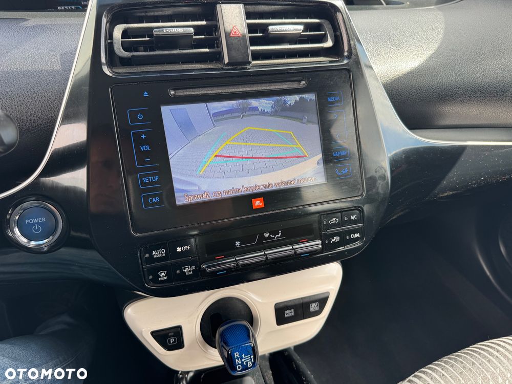 Toyota Prius - 22