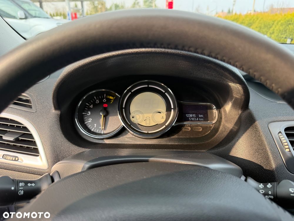 Renault Megane 2.0 140 CVT Bose Edition - 11