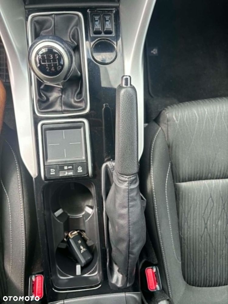 Mitsubishi Eclipse Cross - 25