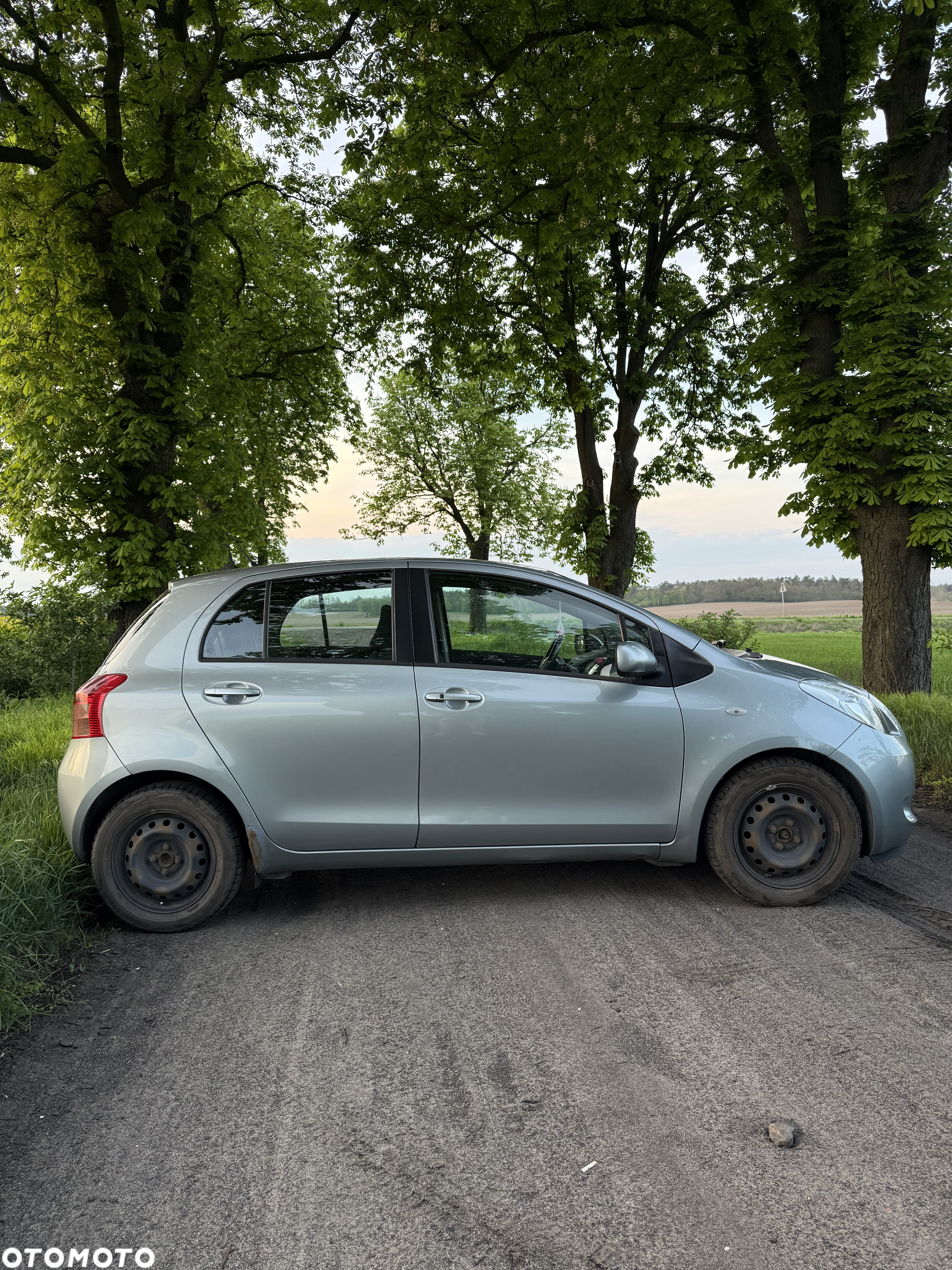 Toyota Yaris 1.3 Sol - 8