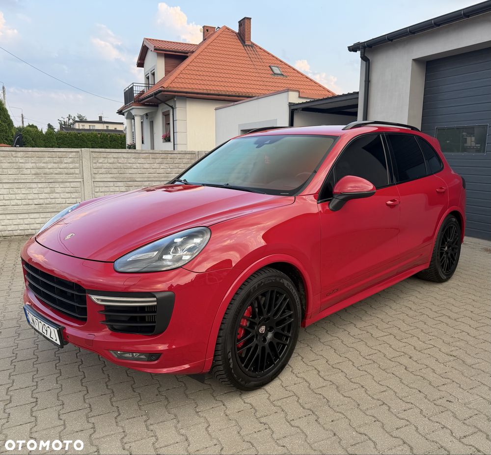 Porsche Cayenne - 2