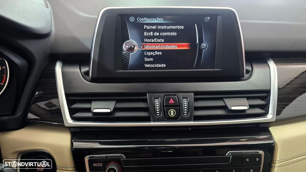 BMW 216 Active Tourer d Line Luxury - 39
