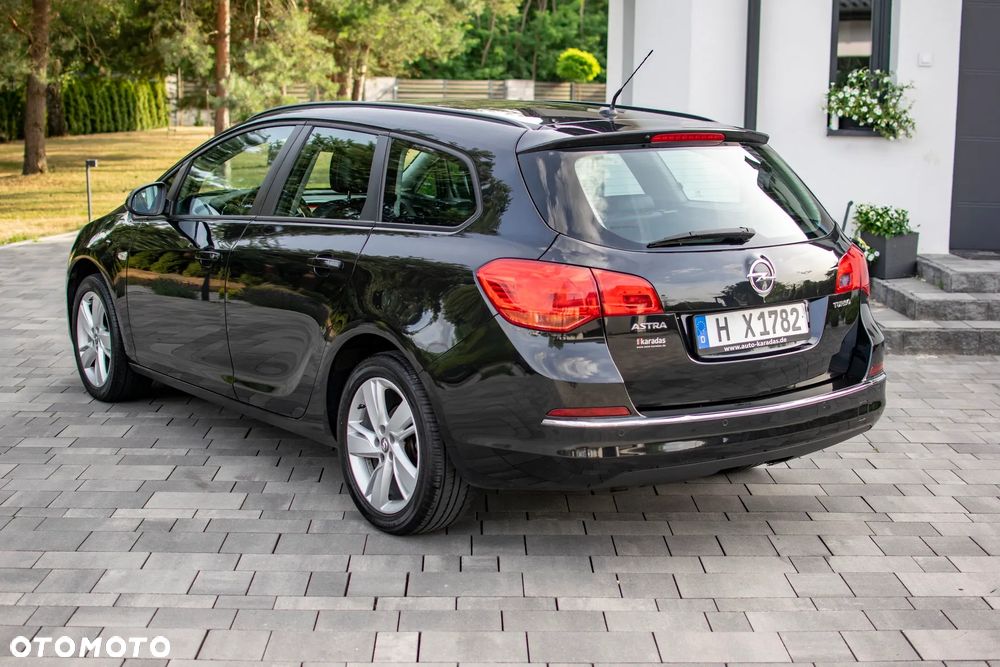 Opel Astra - 26