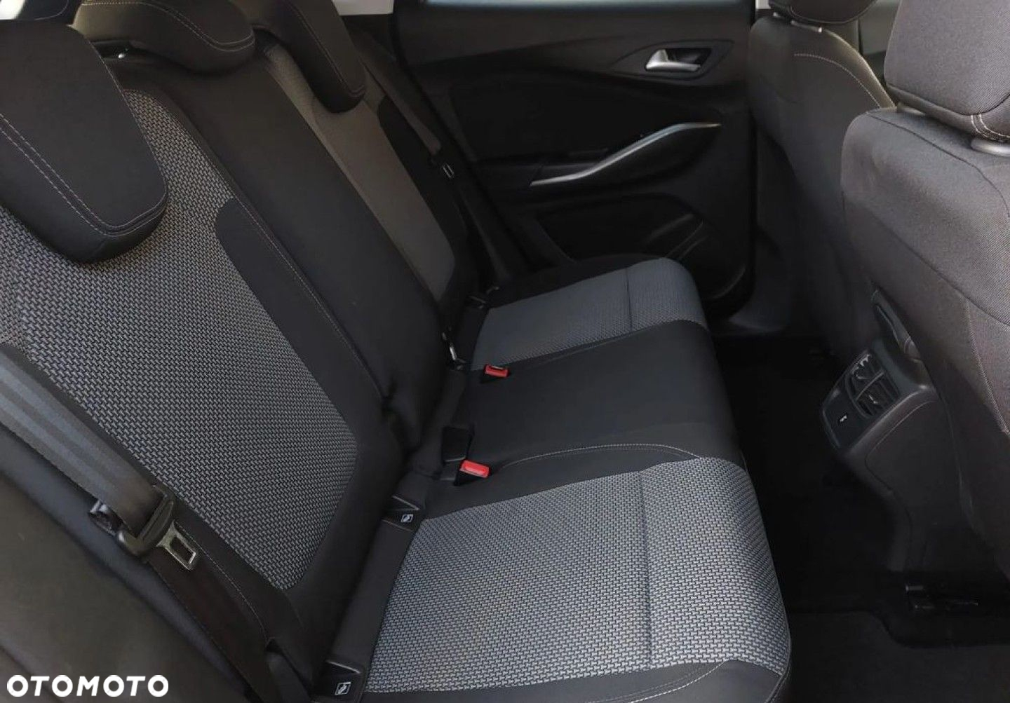 Opel Grandland X - 29