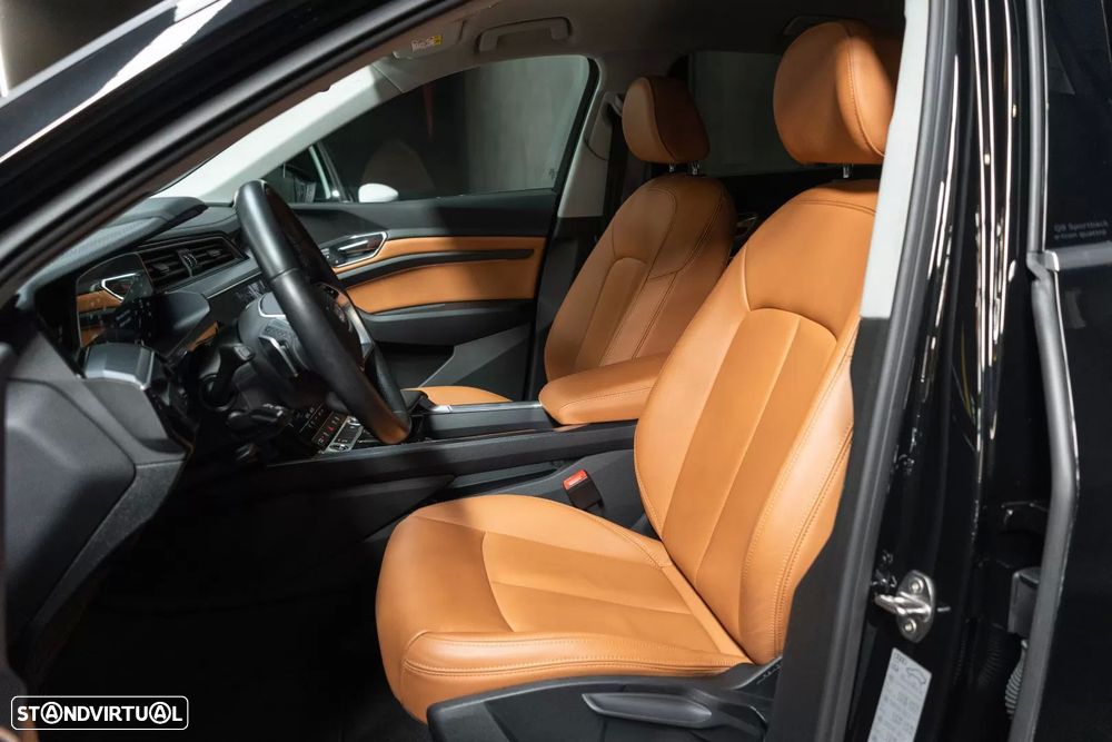 Audi Q8 e-tron 55 quattro Advanced — fotografia 16