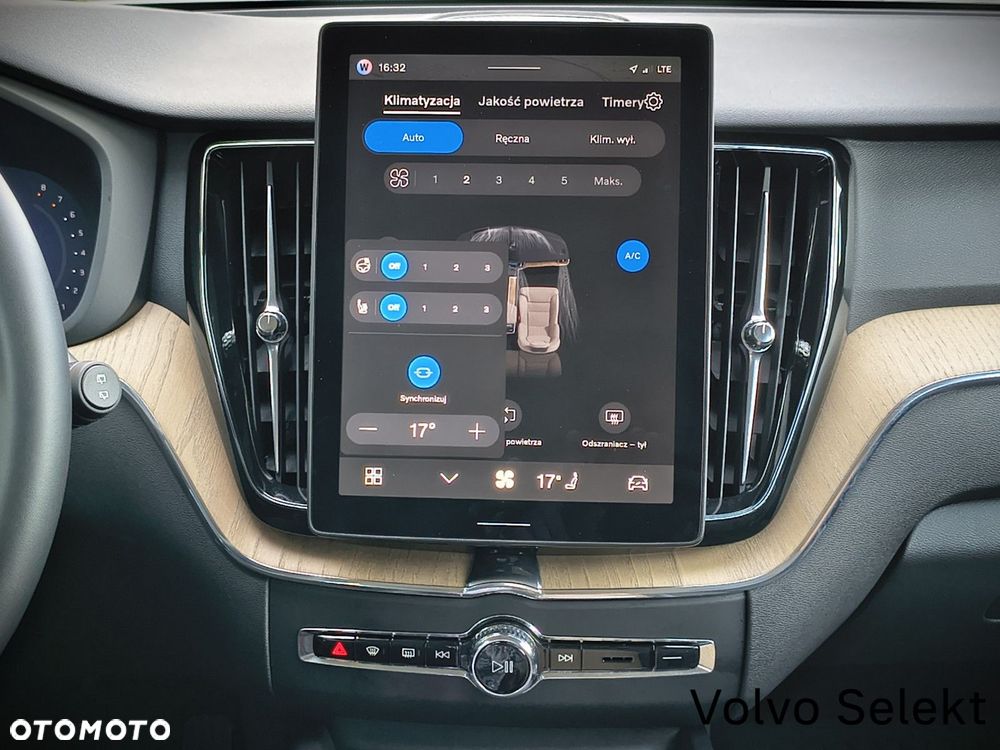 Volvo XC 60 - 22
