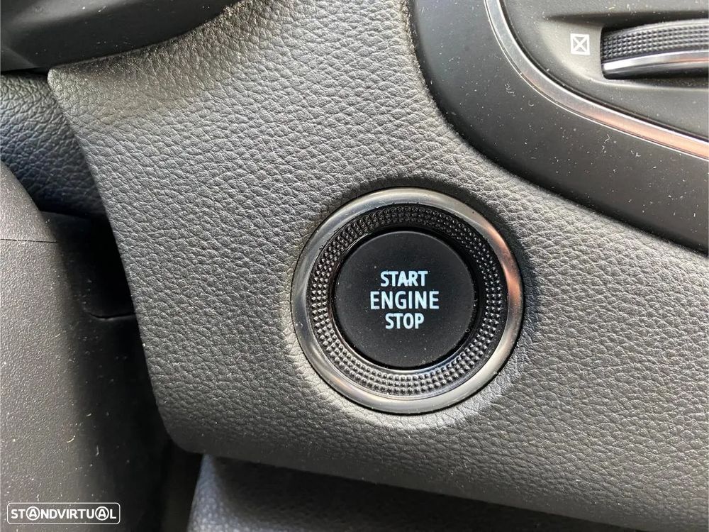 Renault Mégane Sport Tourer E-TECH Plug-in 160 INTENS - 42