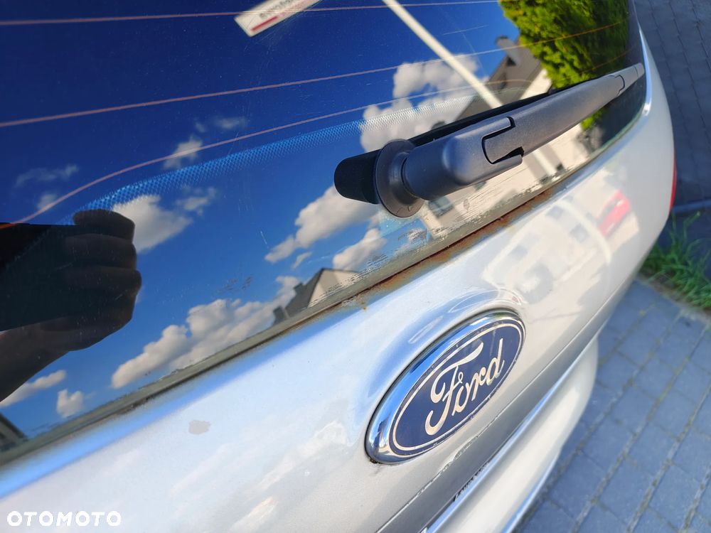 Ford Mondeo 2.0 TDCi Ambiente - 10