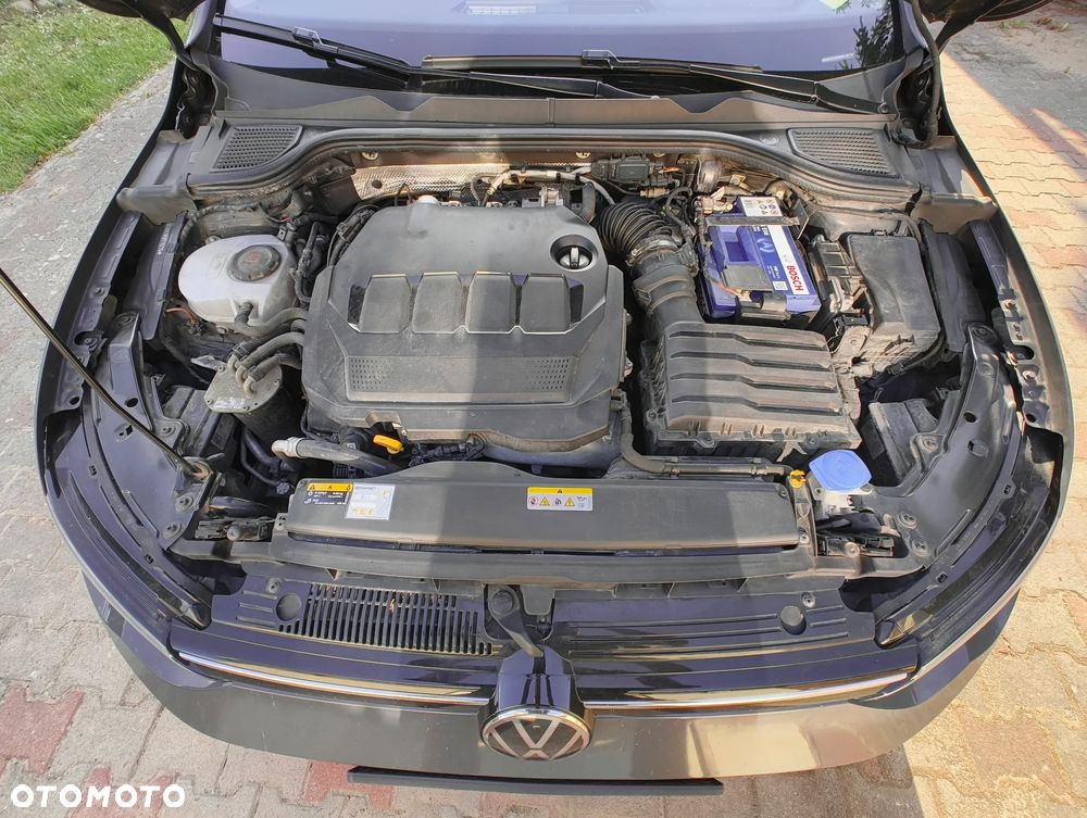 Volkswagen Golf VIII 2.0 TDI Life - 30