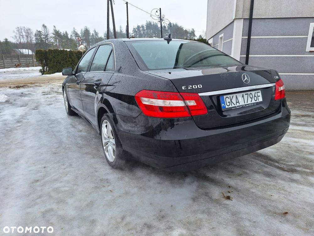Mercedes-Benz Klasa E 200 CDI DPF BlueEFFICIENCY Automatik Avantgarde - 8