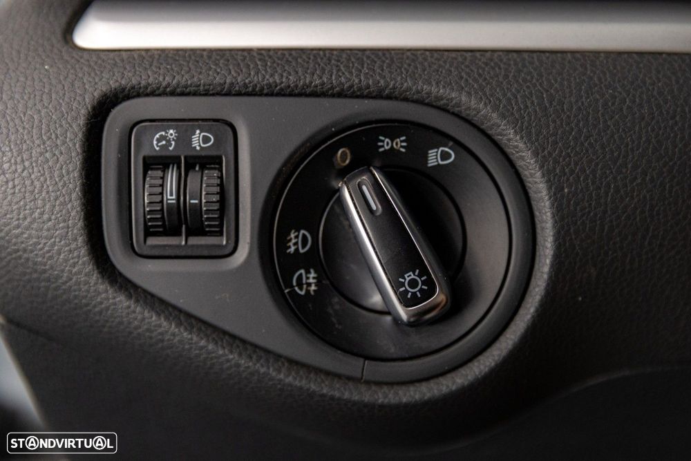 VW Sharan 2.0 TDI Confortline - 13